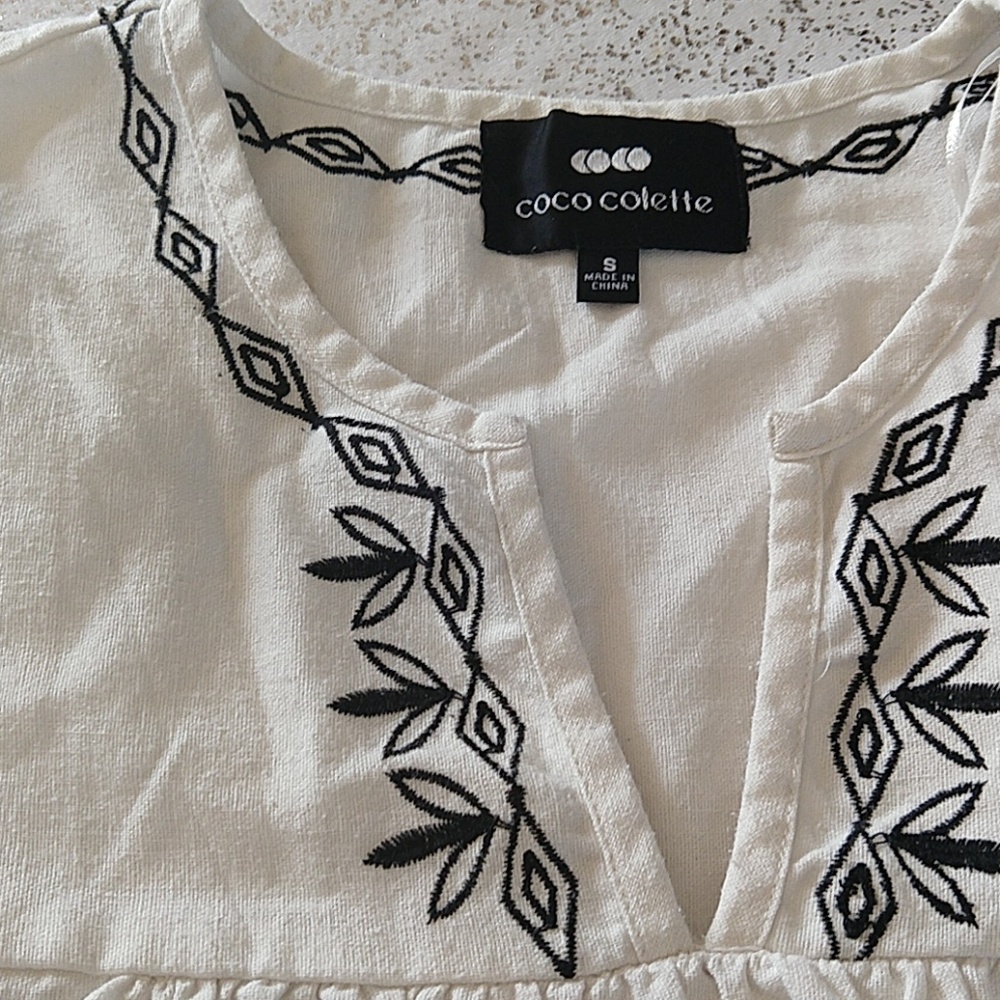 Embroidered Top - Picture 6 of 7